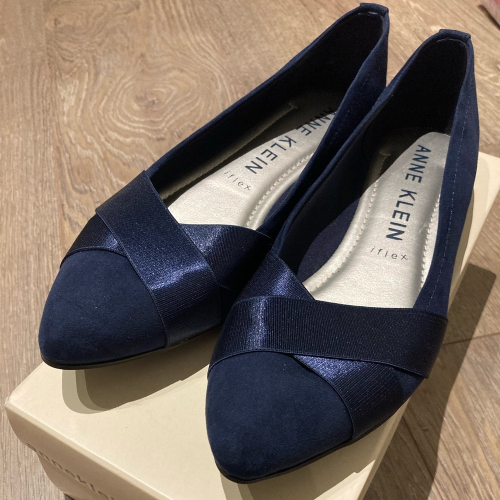 Anne Klein iFlex Flats